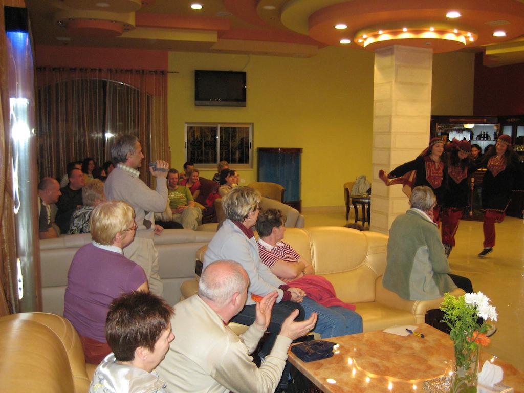 Holy Family Hotel Вифлеем Экстерьер фото