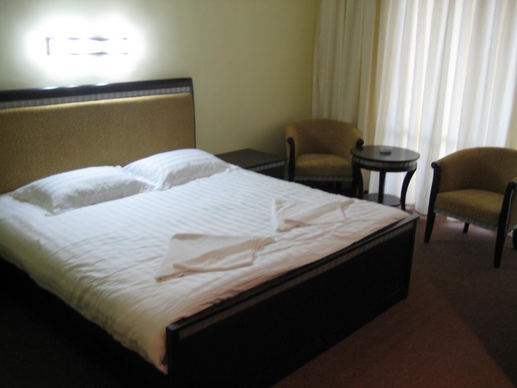 Holy Family Hotel Вифлеем Экстерьер фото