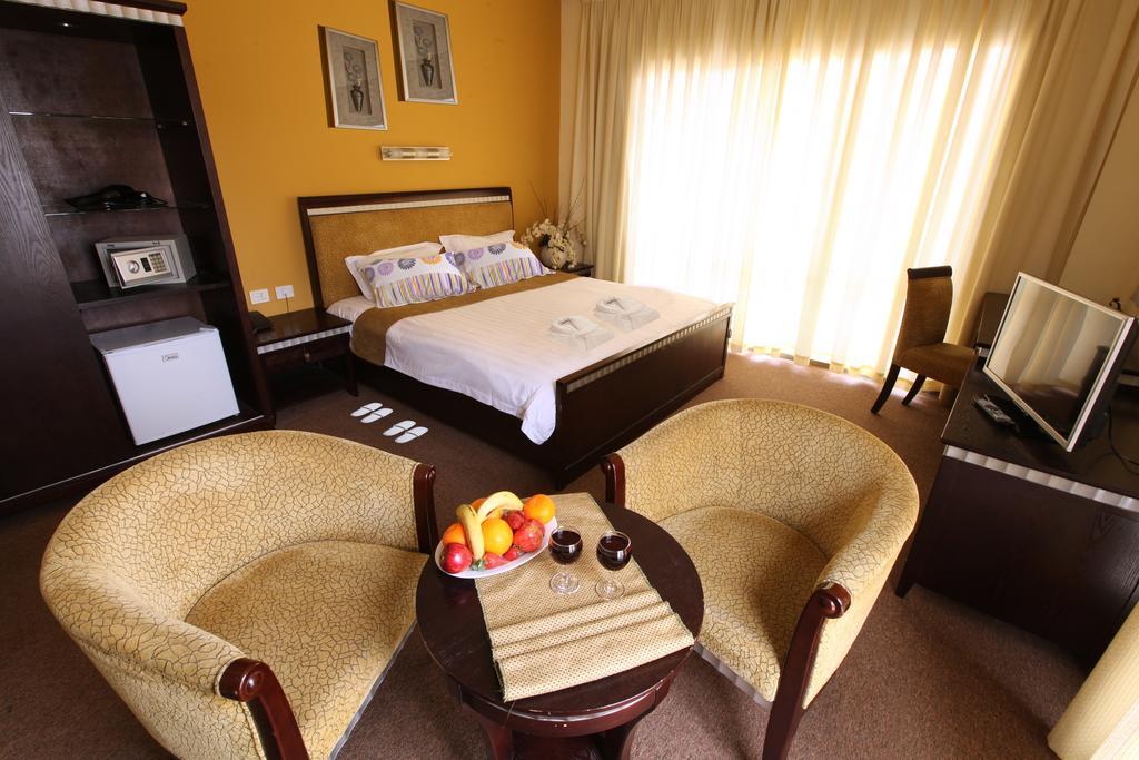 Holy Family Hotel Вифлеем Экстерьер фото